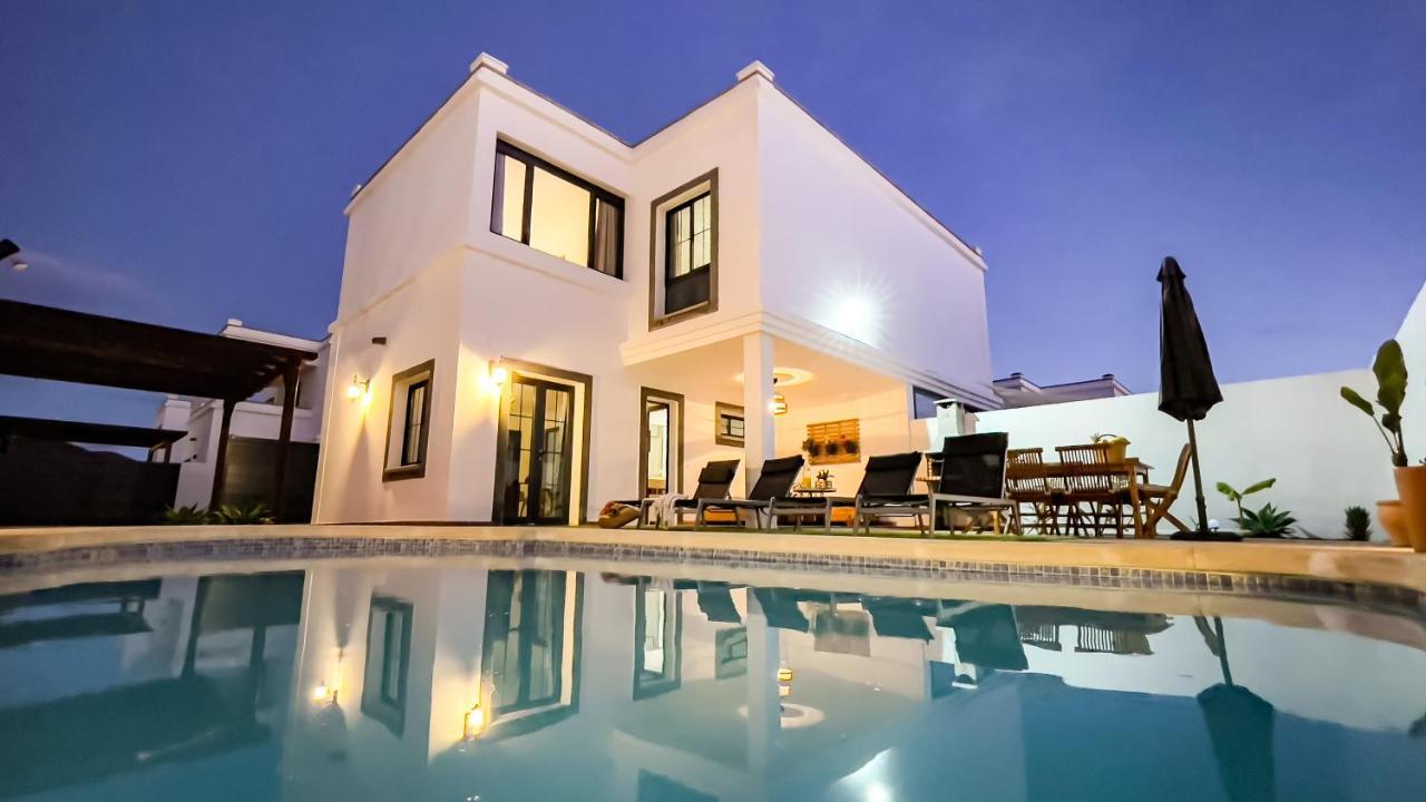 Villa Vulcano Playa Blanca  Buitenkant foto