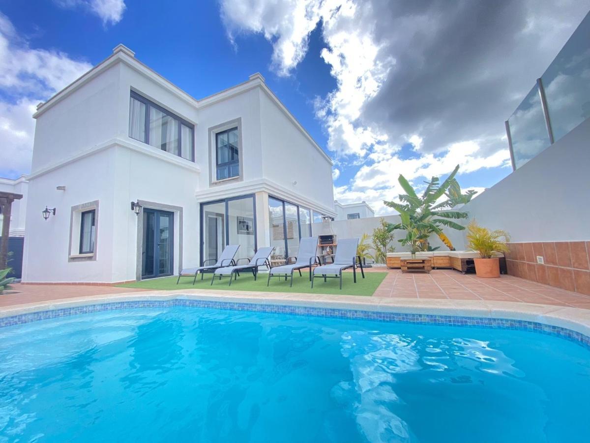 Villa Vulcano Playa Blanca  Buitenkant foto